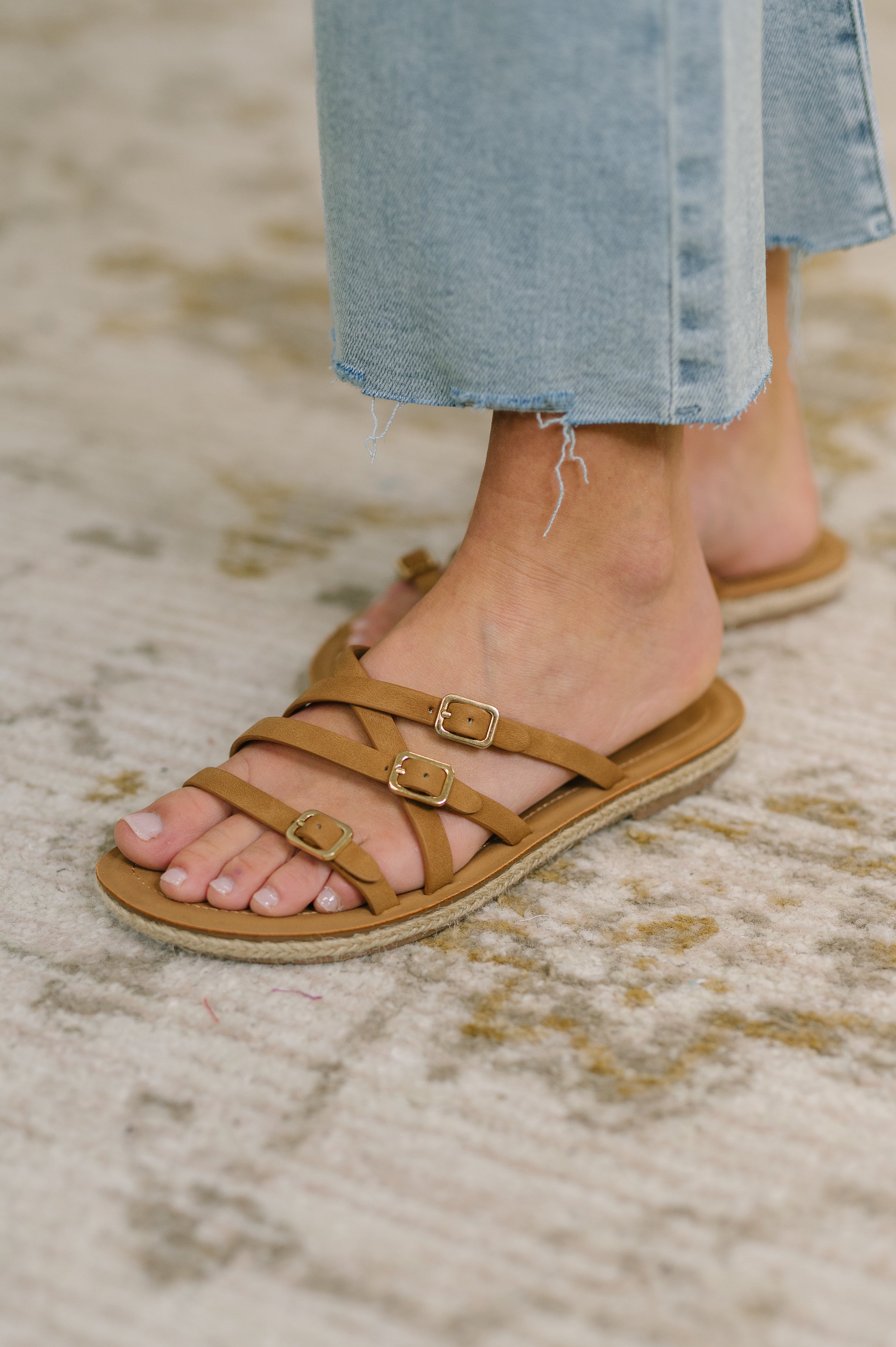 Trusty Strappy Sandals in Light Tan